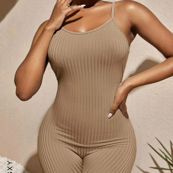 Sexy tan backless skinny cami romper - Picture 1 of 5